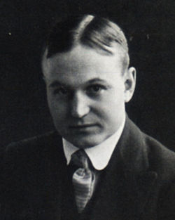 Swedish critic and professor John Landquist (1881-1974). Cropped from this picture on commons.