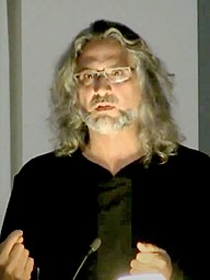 Brian Massumi presents the lecture 