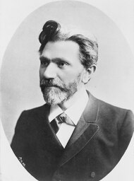 Title: August Bebel, head-and-shoulders portrait, facing left, in oval
Abstract/medium: 1 photographic print (postcard).