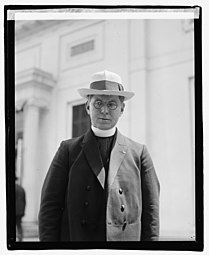 Title: Father Edmund Walsh, 5/31/22
Abstract/medium: National Photo Company Collection (Library of Congress)

Physical description: 1 negative :