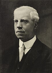 Retrat de Sir Thomas Little Head (1861-1940), historiador de les matemàtiques britànic
