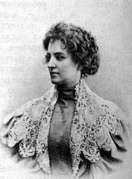 Zinaida Gippius in the early 1910s