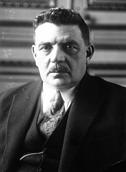 Édouard Herriot, Président du Conseil (1924). Photographie de presse, négatif sur verre ; 13 x 18 cm (sup.) ou moins.
