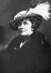 Photographic portrait of Virna Sheard