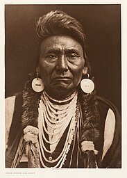 Chief Joseph (Hin-mah-too-yah-lat-kekt or hinmatóowyalahtq̓it) of the Nez Perce, photogravure.
Dimensions:

Image: 39.7 × 28.1 cm (15 5/8 × 11 1/16