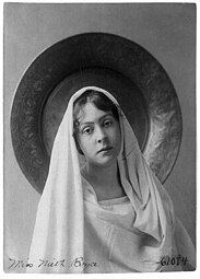 Novelist and playwright Neith Boyce (1872-1951) c.1900