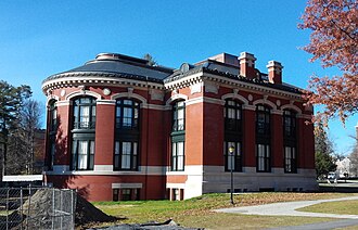 The New England Building on the campus of Vassar College.