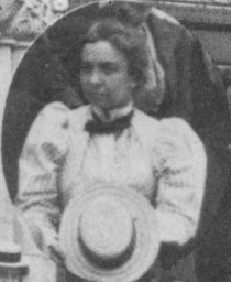 1900 library science graduating class University of Illinois, inset Minnie Earl Sears